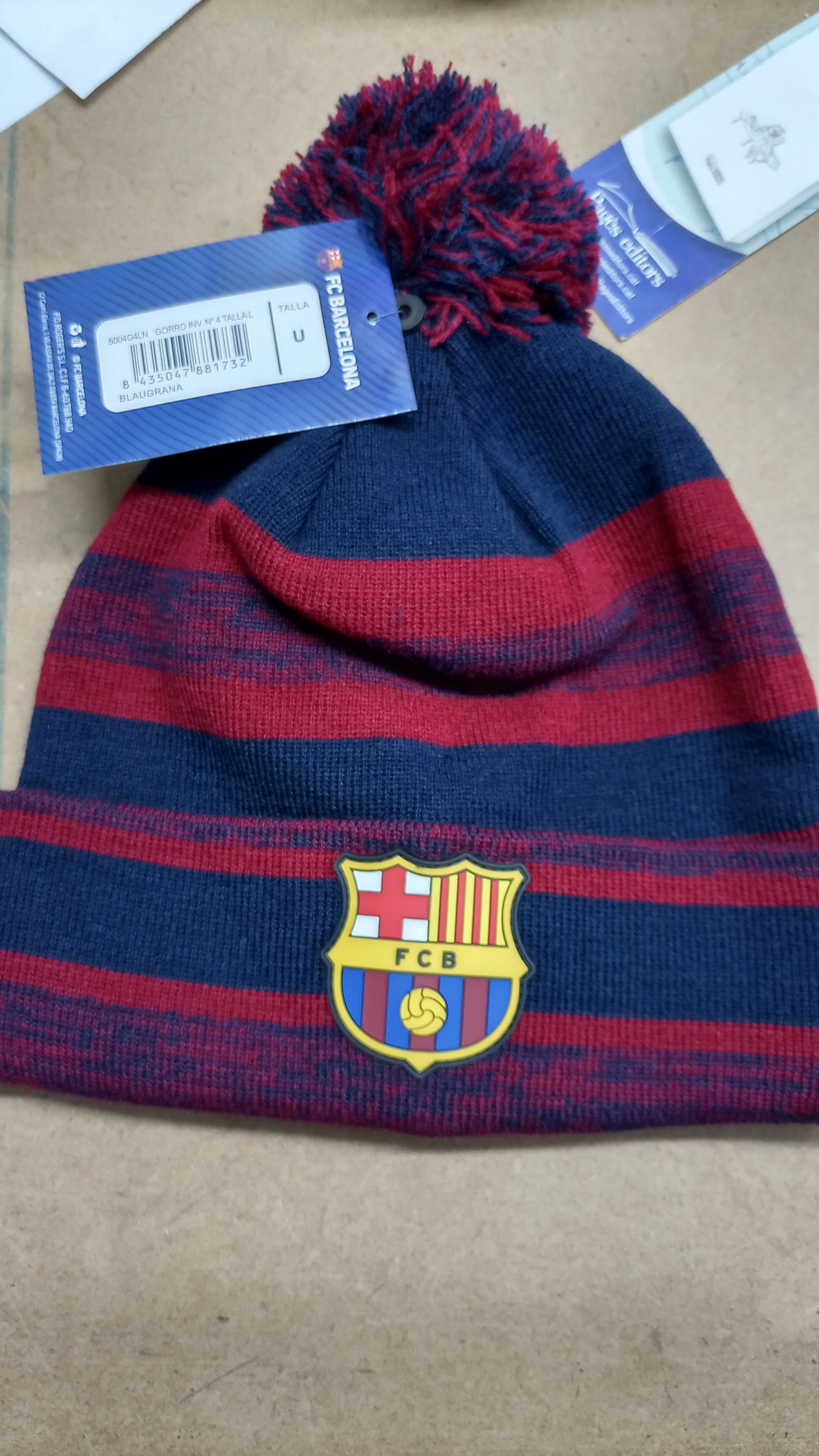 GORRO LANA F.C.B. Nº4  ( BORLA ) TALLA  L 5004G4LN