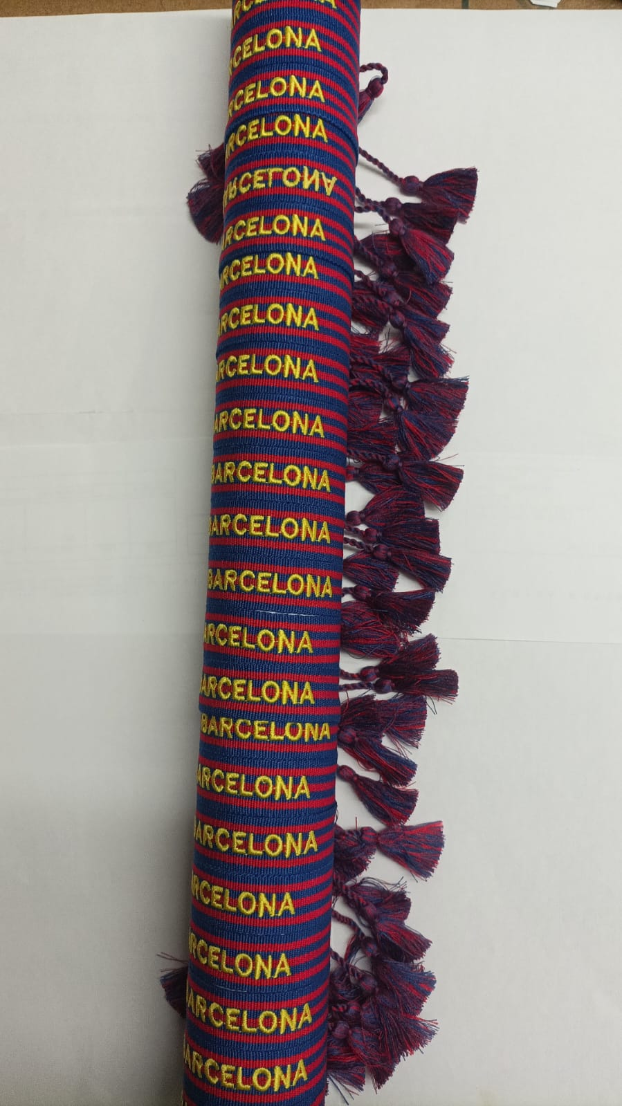 PULSERA BARCELONA ( BLAUGRANA) LETRA  AMARILLA